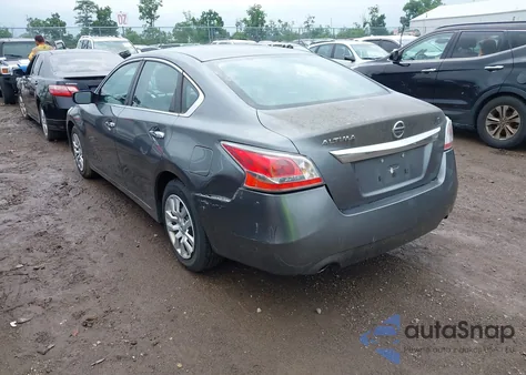 2015 Nissan Altima 2.5/2.5 S/2.5 Sl/2.5 Sv из США, поврежденный, VIN 1N4AL3AP3FC184369